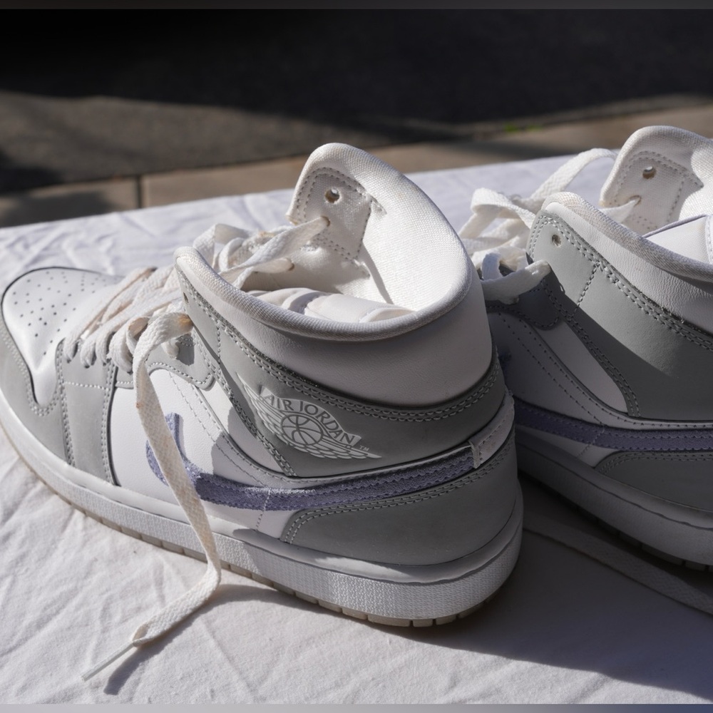 Air Jordan 1 mid